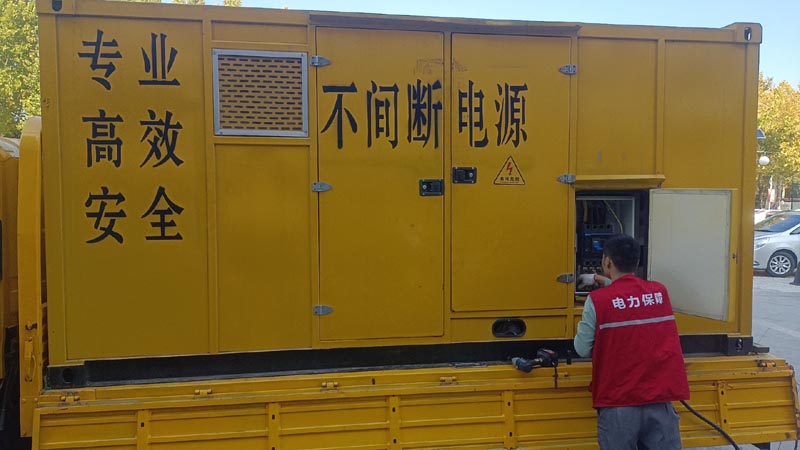 北仑柴油发电机组和UPS电源配合使用时，如何避免切换过程中的电力中断？
